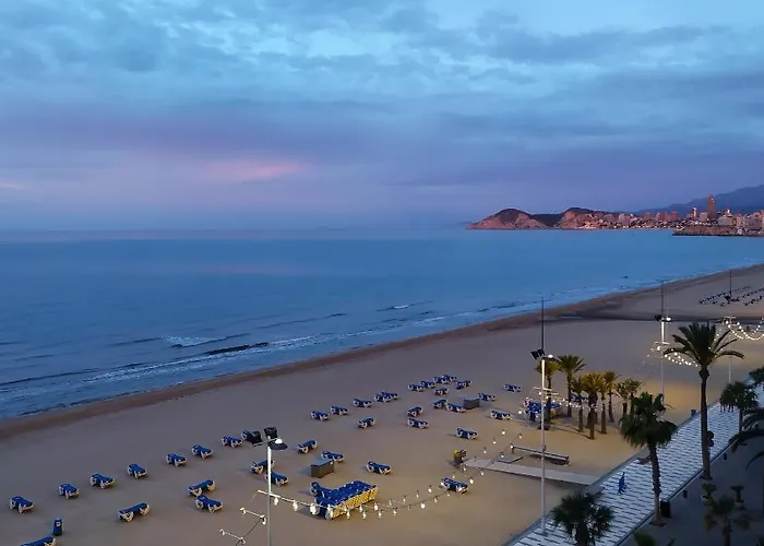 Luminoso En Primera Linea De Playa *
