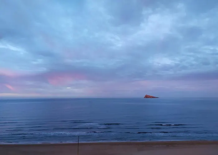 Luminoso En Primera Linea De Playa * Benidorm